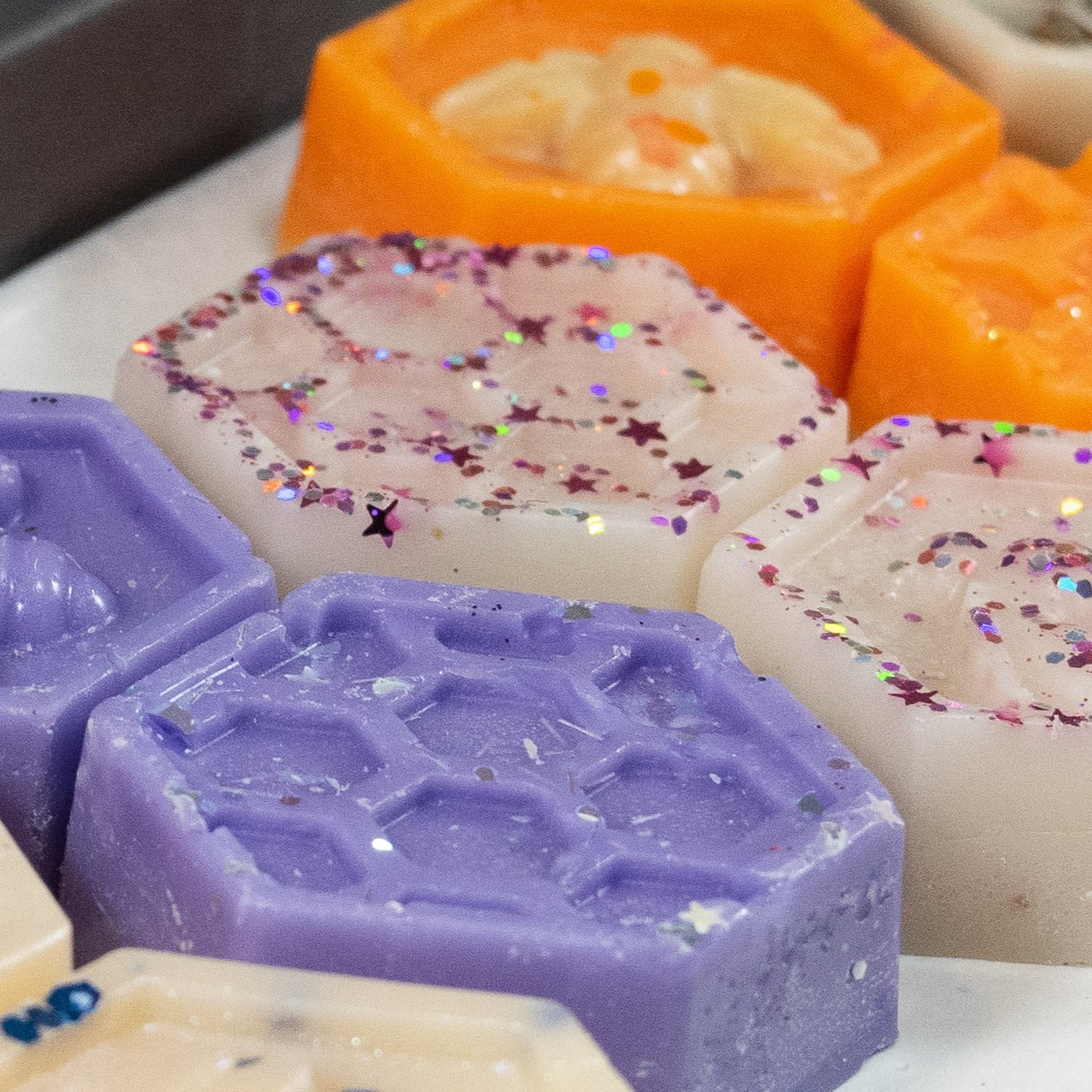 CHOOSE YOUR OWN 5 SCENTS SET OF 10- BEESWAX HONEYCOMB MELTS