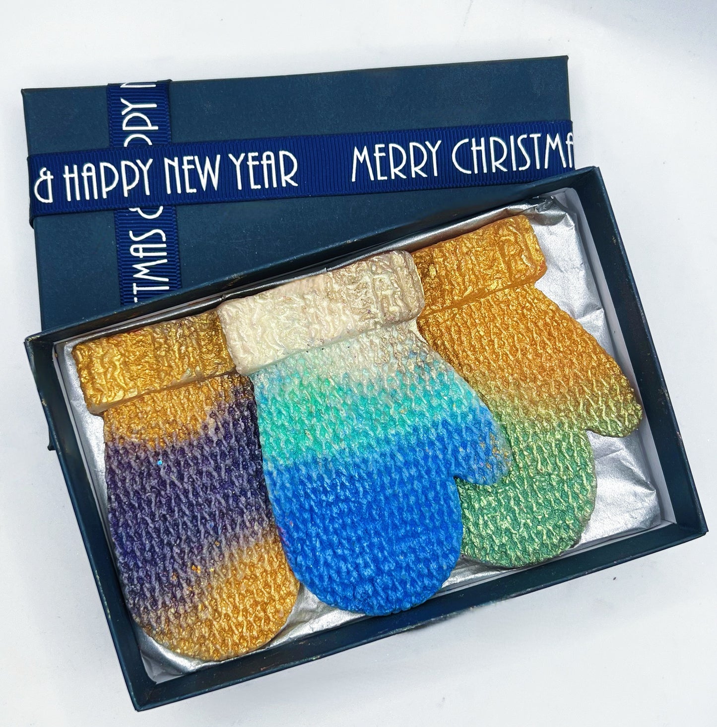 CHRISTMAS MITTEN TRIO SETS